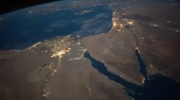 لحظة تاريخية.. فوياجر 1 يلتقط أول صورة عائلية للشمسية في 1990